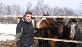 Zilupes novada Zaļesjes pagastā pie zirgu audzētāja Roberta Škapara