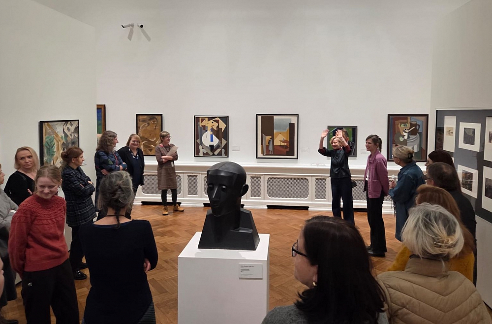 Ilze Vītola, Ilze Kupča, Rūta Briede grāmata ”Glezna un skatītājs. Uzdevumi glezniecības iepazīšanai”