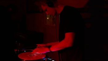 Subharmonija vs Pats Tom