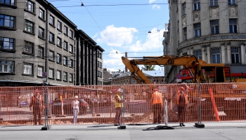 Rīgas opozīcija un sabiedrības pārstāvji netic labākai kārtībai šā gada ielu remontu laikā