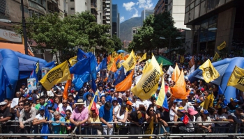 Venecuēlā savākti miljons paraksti referendumam par prezidenta atstādināšanu