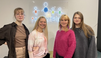 "Palīdzēsim.lv" labie darbi. Kā viss sākās, stāsta izveidotājas - Ilze un Inga Skujas