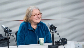 Krustpunktā Brīvais mikrofons ar muzikoloģi un kultūras žurnālisti Inesi Lūsiņu