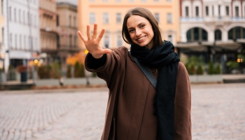 Šī gada “Dod pieci!” vēstnese ir raidījumu vadītāja Elīna Baltskara
