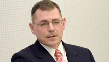 Rīgas namu pārvaldnieka vadītājs: Atbildību par aizdomīgiem līgumiem izvērtēs arī audits