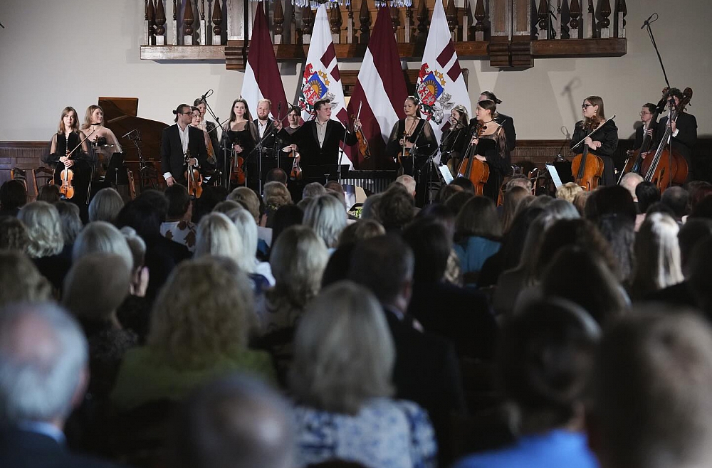 bulajevs davinspiro camerata
