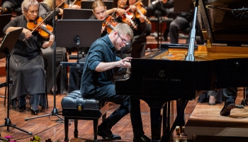 Pianists Nikita Burzaņica: Man ļoti patīk Liepājas koncertzāle, tā ir iespaidīga