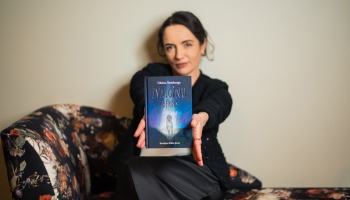 Džeinas Šteinbergas grāmata "Zvaigžņu bērns" liek noticēt brīnumiem un citai pasaulei 