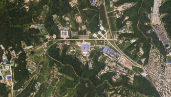 Satelītu attēlos ASV izlūkdienesti fiksē aktivitāti Ziemeļkorejas raķešu rūpnīcā