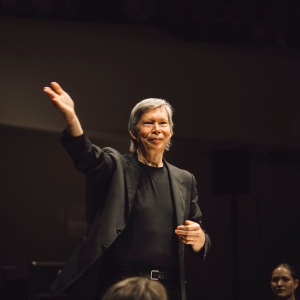 "Diriģēšana nav diktatūra – tā ir klausīšanās." Jubilejas saruna ar Normundu Šnē 