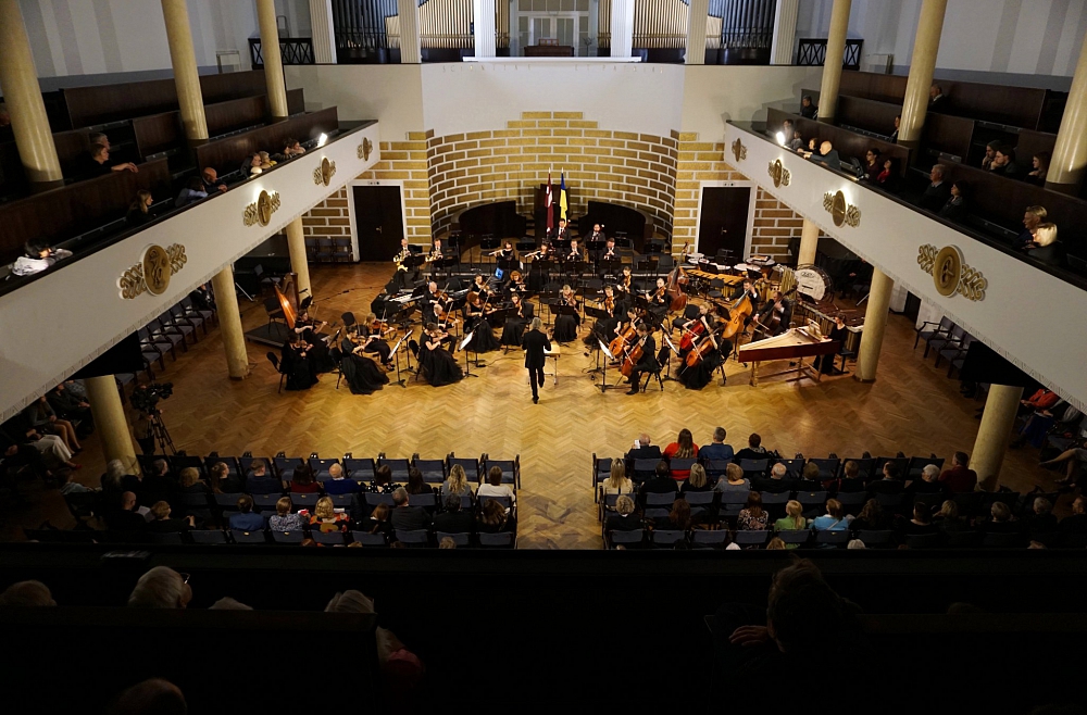 "Sinfonietta Rīga" sezonas noslēguma koncerts un "Dons Žuans" Latvijas Nacionālajā operā