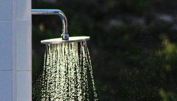 Латвийцам рекомендуют проверить воду, используемую для питья и бытовых нужд
