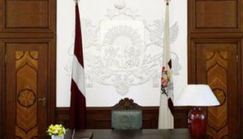 Tiesību eksperts: Prezidenta prombūtnē Saeimas spīkeris nekļūst par pagaidu prezidentu