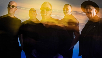 Grupa “Lādezers” Latvijas svētku noskaņās laiž klajā dziesmu “Piesaukšana”