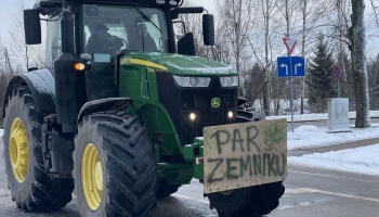 Krustpunktā: Zemnieki protestē, jo birokrātiskās prasības draud samalt nozari
