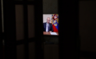 Aizliedz Latvijā raidīt visus Krievijā reģistrētos TV kanālus. "Doždj" darbu turpinās Rīgā