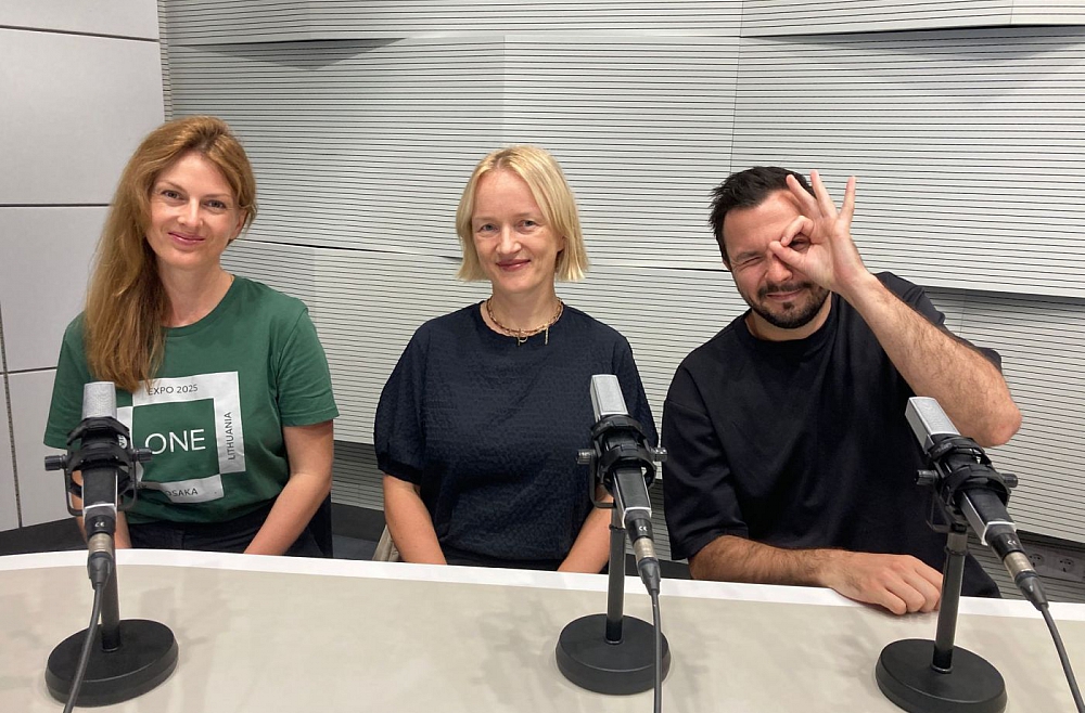 Laura Slaviņa, Ieva Zībarte un Artūrs Analts