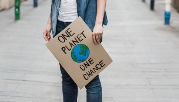 Klimata pārmaiņas: vai saprotam jauniešus, kas skumst par klimatu?