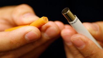 Rosina aizliegt elektronisko cigarešu tirdzniecību