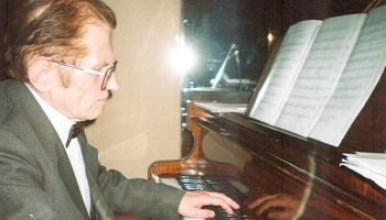 No radio diriģēšanas līdz trim konservatorijām. Pianistam Mārim Zembergam - 70