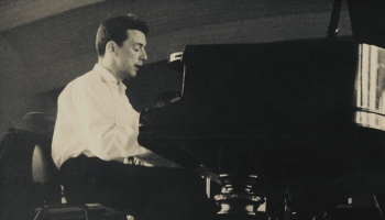 Cik klusa nakts... Stunda kopā ar Ansi Pavasari