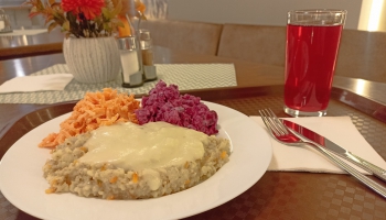 Rēzeknē skolēnus turpmāk ēdinās privātais uzņēmums, ne vairs pašvaldība