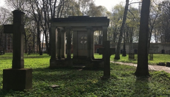 Rīgas dome plāno būvēt tramvaja līniju cauri Lielajiem kapiem
