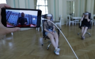 Nacionālajā teātrī tapusi pirmā virtuālās realitātes izrāde "Atver acis"