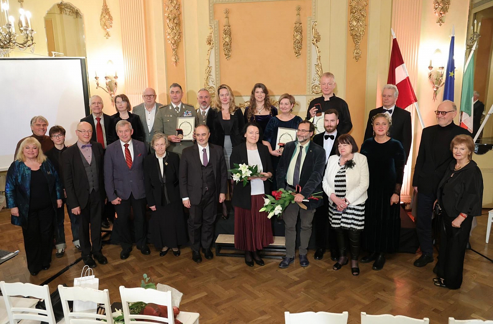 Hella Milbreta-Holma