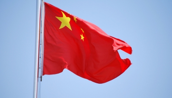 Ķīna nikni reaģē uz ASV draudiem bloķēt Pekinu; brīdina ar "postošu konfrontāciju" un karu