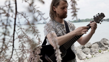 Гитарист Рейнис Яунайс и его альбом "Vārdi". Песни на стихи латвийских поэтов