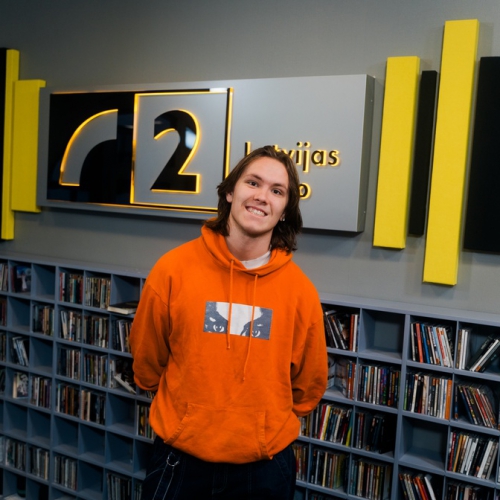 Jauns vārds Latvijas mūzikā – Namejs