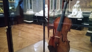 Trīs dienas Rīgā var aplūkot Stradivāri, Gvarnēri, Amati darinātus instrumentus