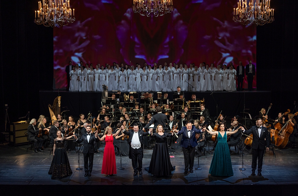 Rīgas Operas festivāla Galā koncerts Latvijas Nacionālajā operā / LR3 ...
