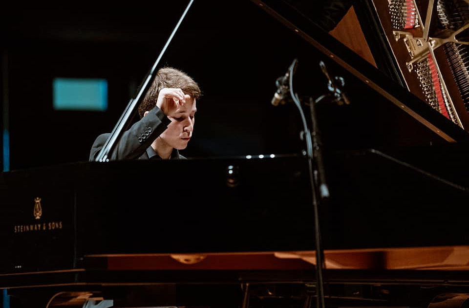 Pianists Daumants Liepiņš Dzintaru Mazajā zālē