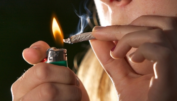 Pusaudži ikdienā smēķē nedaudz mazāk. Parasti smēķēt izmēģina 11 gadu vecumā