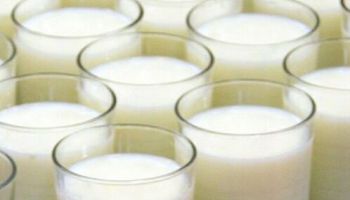 Kurzemes piensaimnieki kūtri piesakās ES atbalstam par ražošanas samazināšanu
