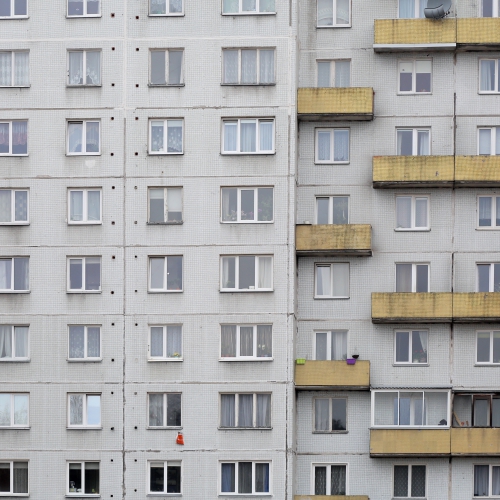 Jaunus daudzdzīvokļu namus būvēs reģionos