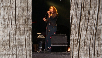 Portugāļu dziedātāja Kriština Branku popularizē fadu dziesmas pasaulē