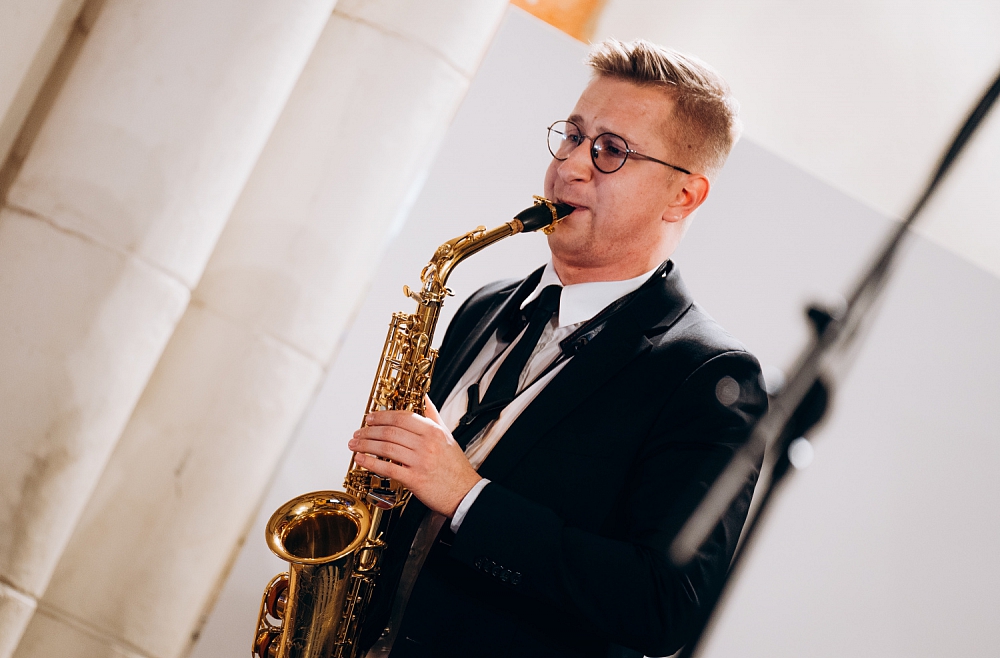 Annija Kristiāna Ādamsone Aigars Raumanis Eiroradio Ziemassvētku diena 