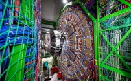 CERN atklājis jaunu nezināmu daļiņu. Vai iezīmējam jaunu fizikas laikmetu?