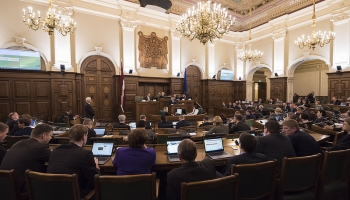 Eksperti skeptiski par priekšlikumu samazināt Saeimas deputātu skaitu līdz 50