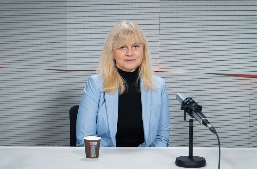 Krustpunktā Brīvais mikrofons ar žurnālisti Ingu Gorbunovu