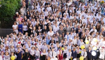 Latvijas skolās un bērnudārzos atzīmē Zinību dienu un sāk jauno mācību gadu