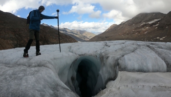 Kalnos strauji kūst ledāji: Latvijas zinātnieki pēta Austrijas alpu ledājus