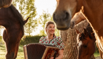 Muzikante Līga Broduža: Mums aizver ciet balsis, kad pasaka: „Kuš!”