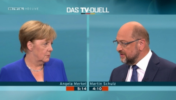 Martina Šulca un Angelas Merkeles duelis priekšvēlēšanu debatēs