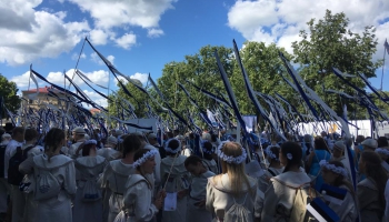 Ar 4000 km garu lāpas ceļojumu aizsākas Igaunijas dziesmu svētku 150.gadadiena