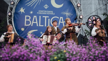 Festivāla "Baltica" noslēguma koncerts "Dzeivuo volūda" Pumpura skvērā Daugavpilī