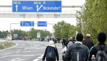 Austrija turpina žogu būvi uz robežas; kopējo ES robežapsardzi varētu izveidot rudenī